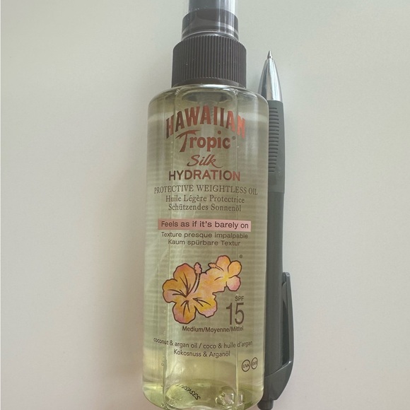 Hawaiian Tropic Silk Hydration Oil - Picture 2 of 3